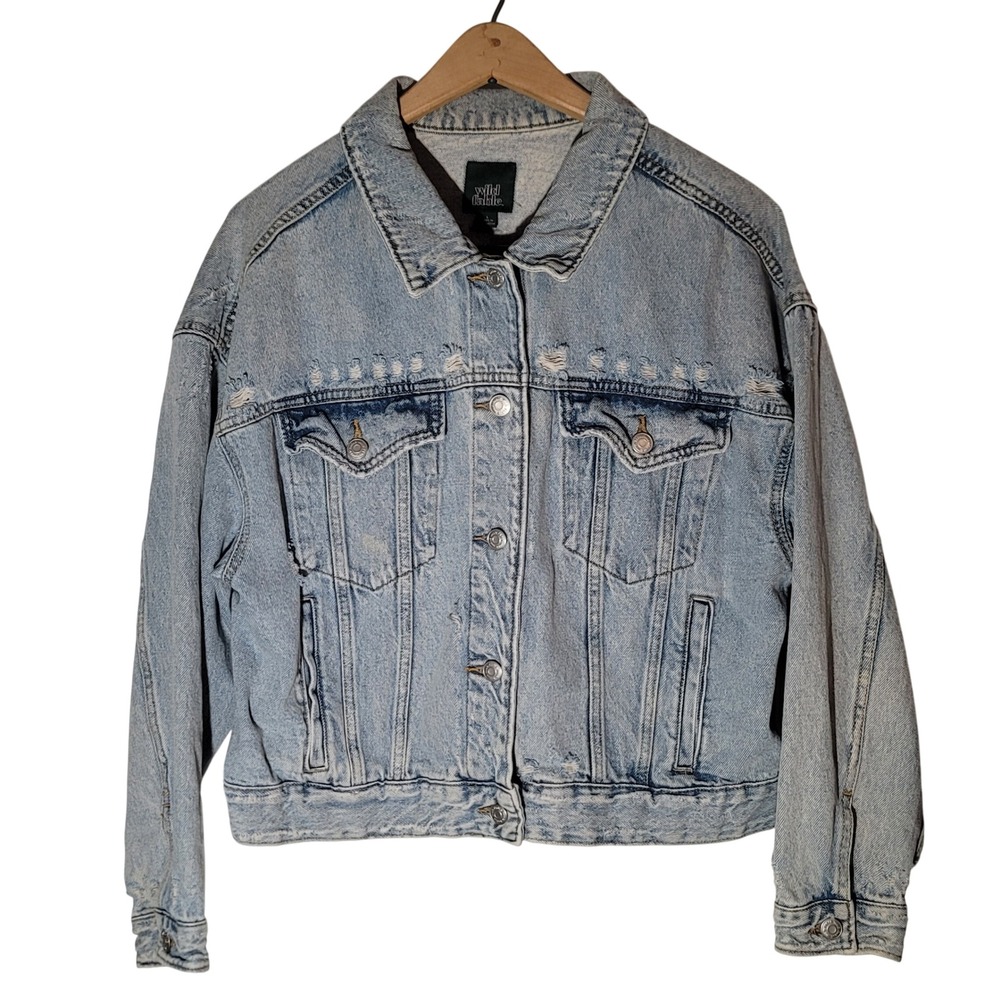 Wild Fable Denim Trucker Jacket Womens Large Light Wash Distressed Oversized
